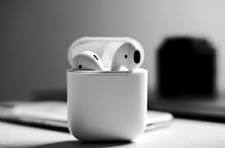 [Elec0027] Airpods