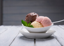 [ICE19] Neapolitan